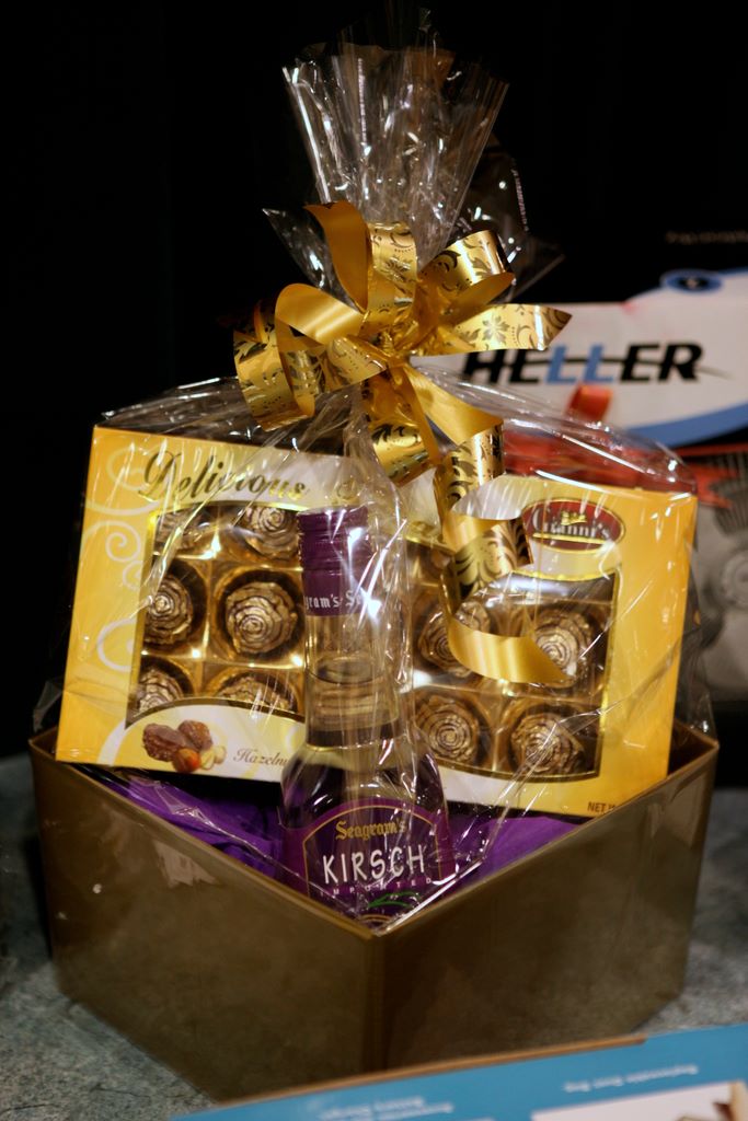 andrewhendersonbenefitnight_009.jpg (large)