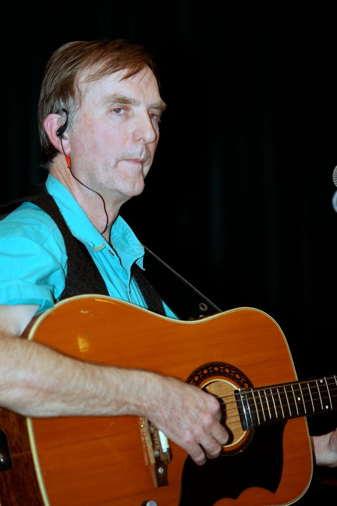 andrewhendersonbenefitnight_059.jpg (large)