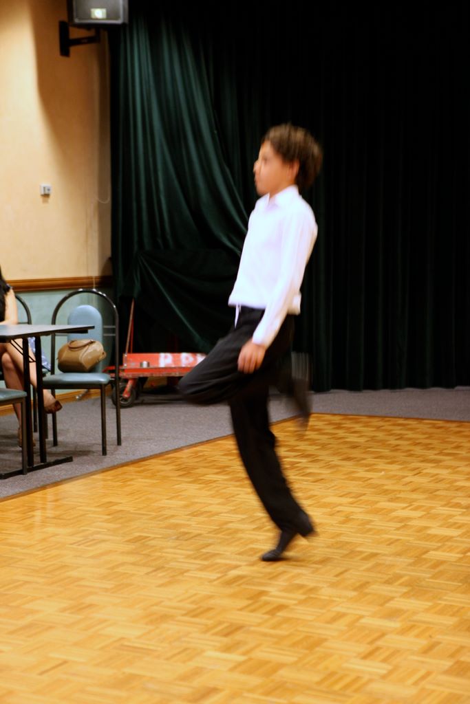 curriehendersonxmas2009_290.jpg (large)