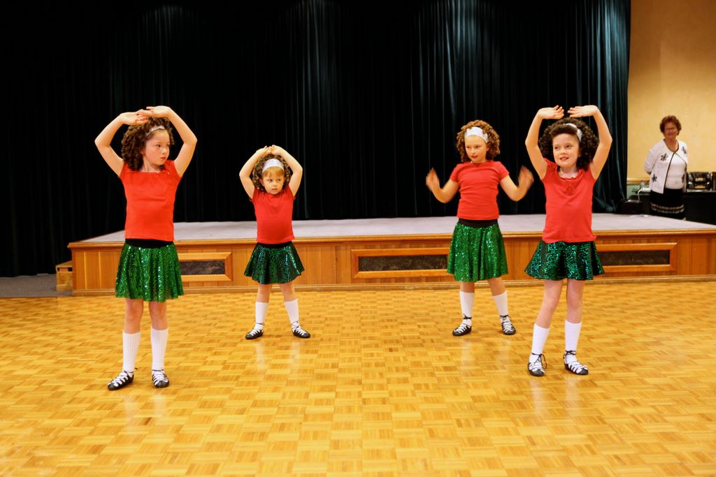 curriehendersonxmas2009_428.jpg (large)