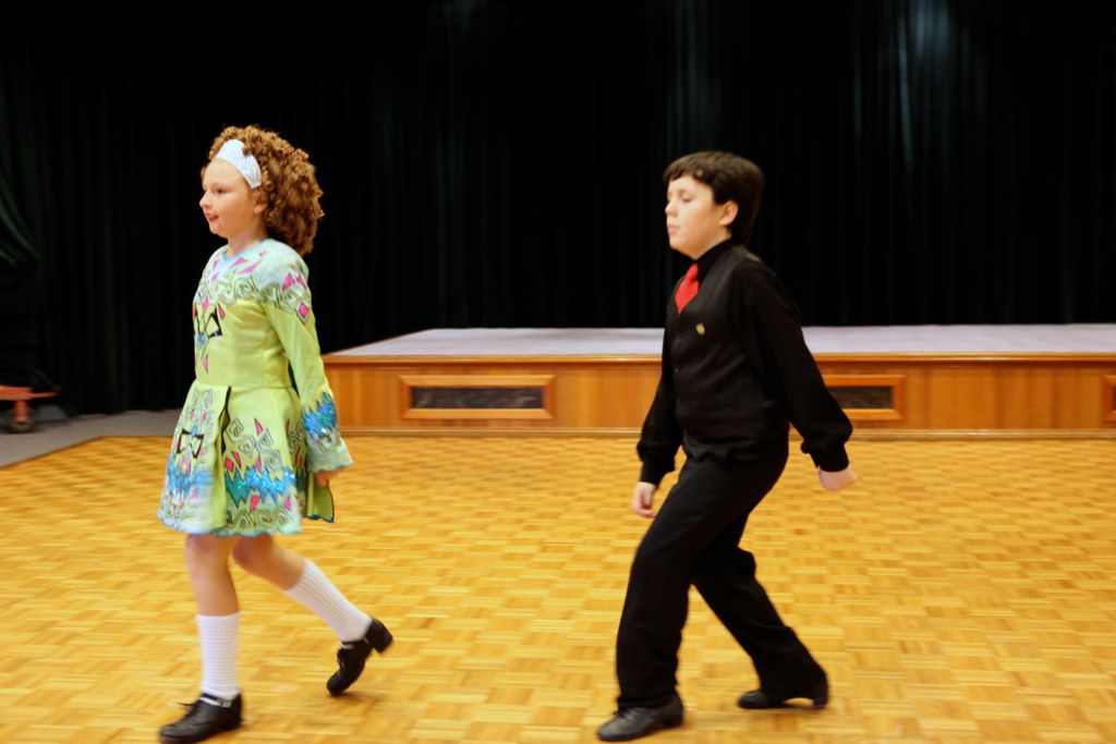 curriehendersonxmas2009_460.jpg (large)