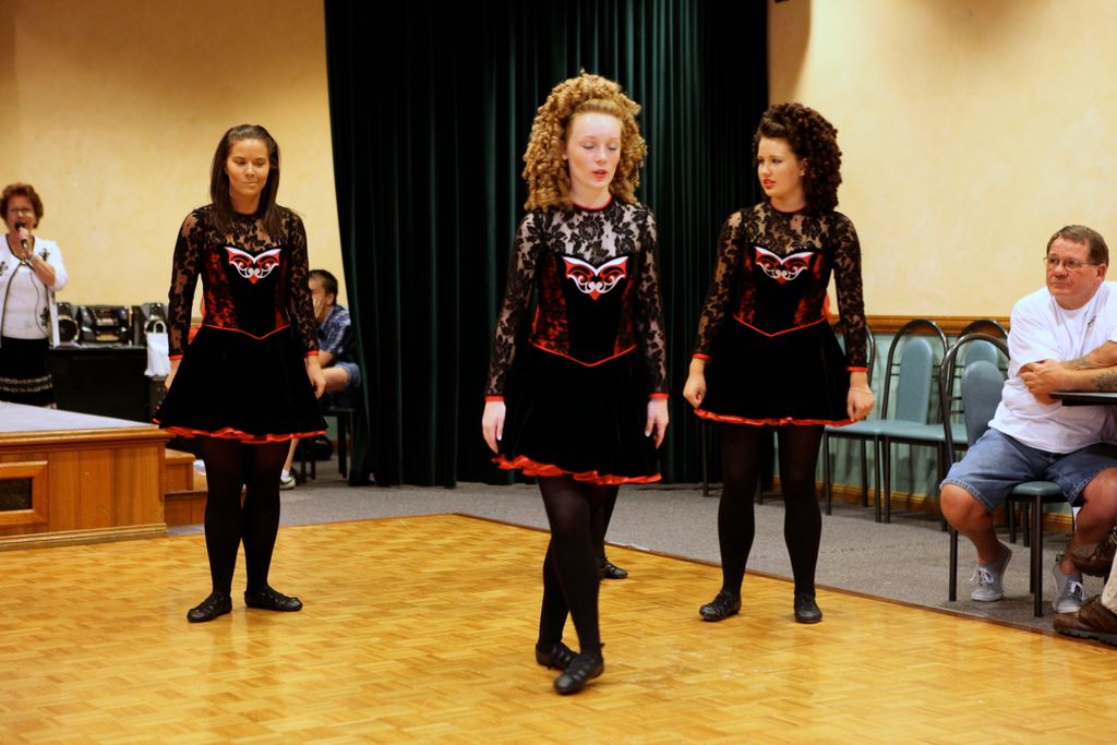 curriehendersonxmas2009_468.jpg (large)