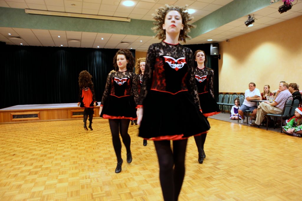 curriehendersonxmas2009_495.jpg (large)