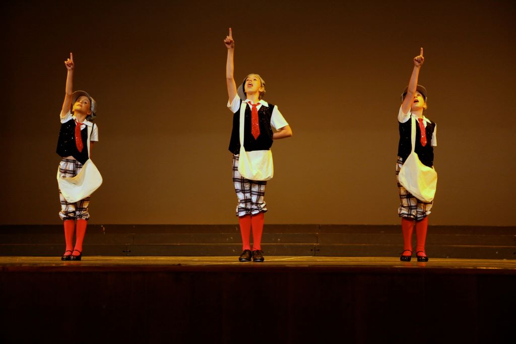 halloran_concert_dress_rehearsal_2009_042.jpg (large)