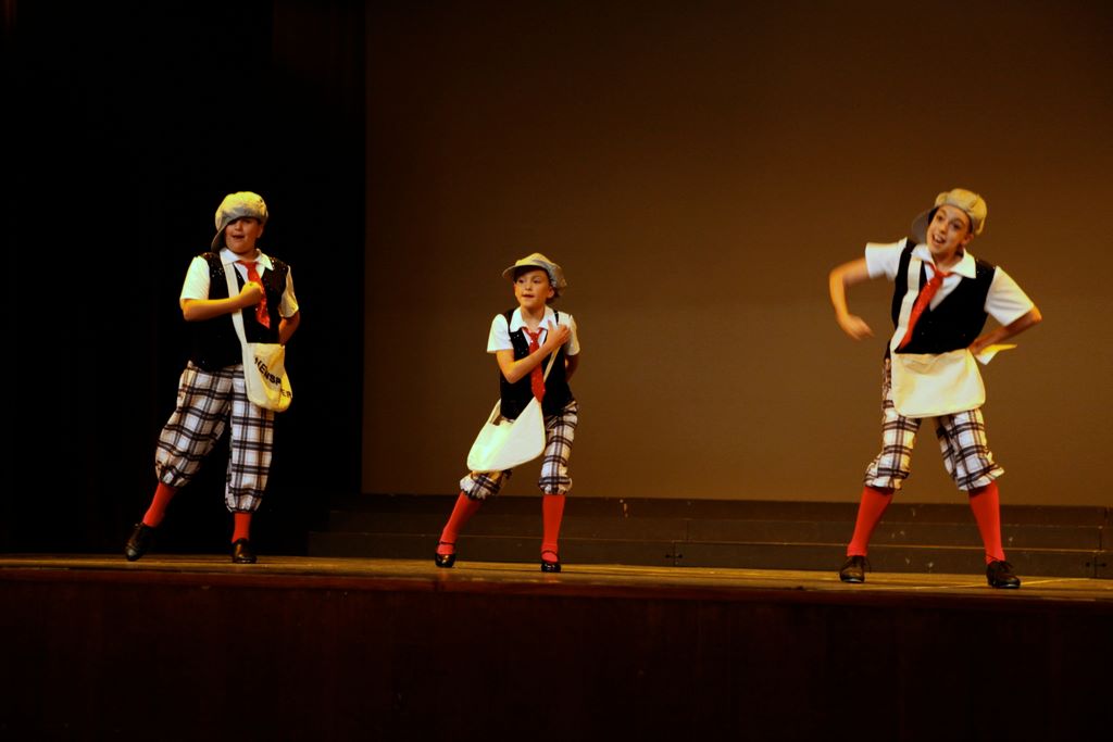 halloran_concert_dress_rehearsal_2009_043.jpg (large)