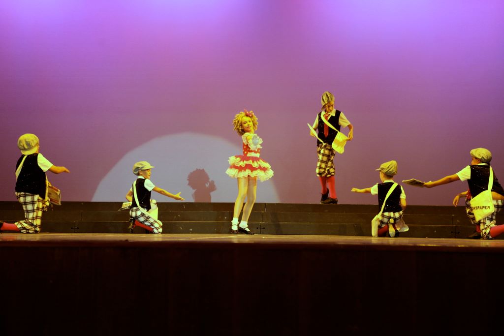 halloran_concert_dress_rehearsal_2009_044.jpg (large)