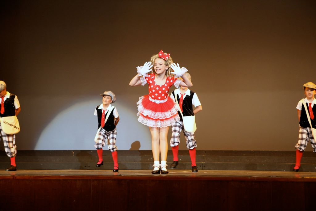 halloran_concert_dress_rehearsal_2009_051.jpg (large)