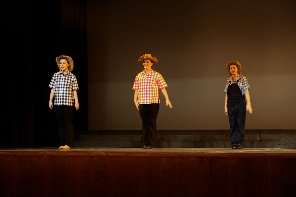 halloran_concert_dress_rehearsal_2009_073.jpg (large)