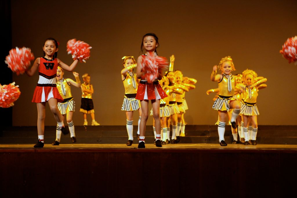 halloran_concert_dress_rehearsal_2009_258.jpg (large)