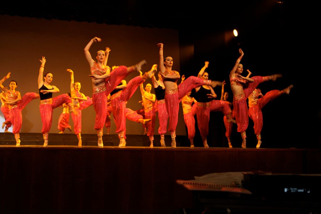 halloran_concert_dress_rehearsal_2009_331.jpg (large)