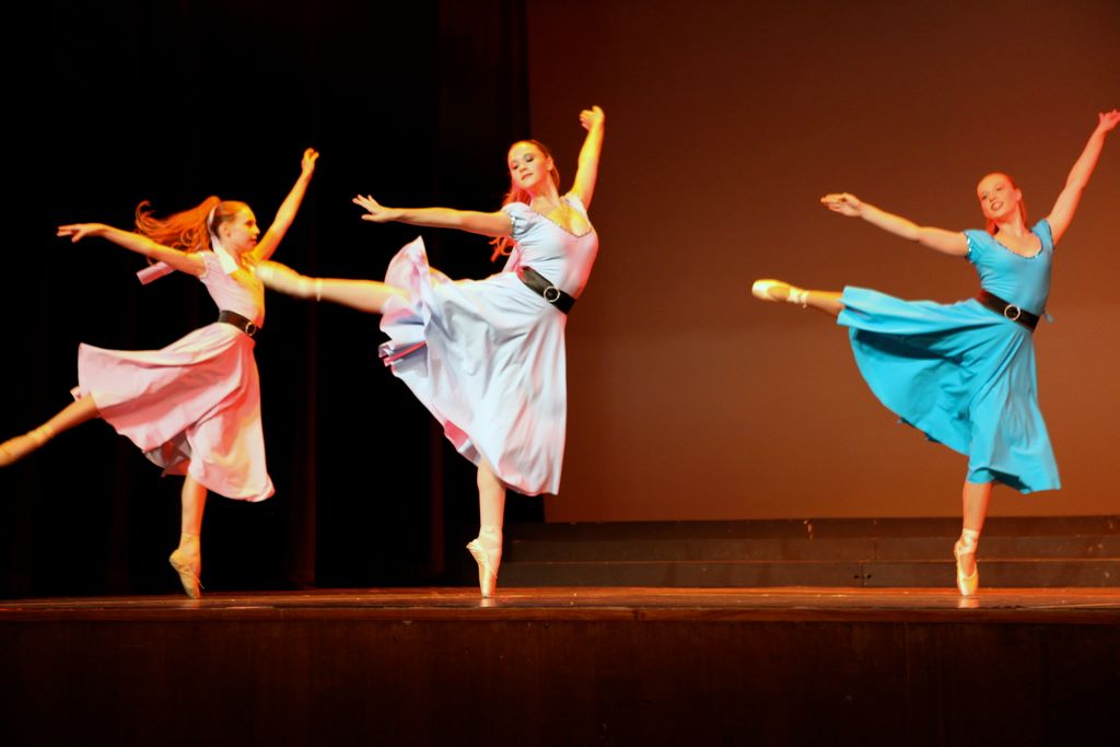 halloran_concert_dress_rehearsal_2009_434.jpg (large)