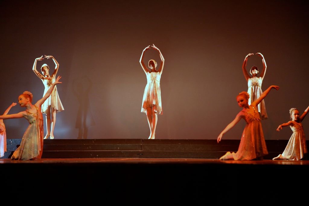 halloran_concert_dress_rehearsal_2009_480.jpg (large)