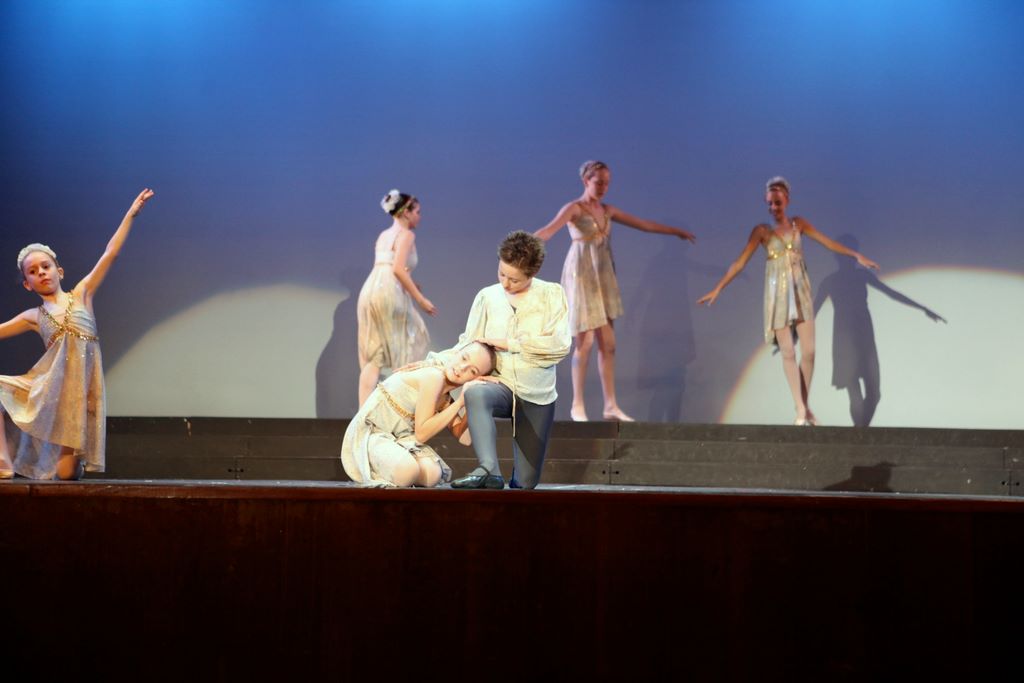 halloran_concert_dress_rehearsal_2009_501.jpg (large)