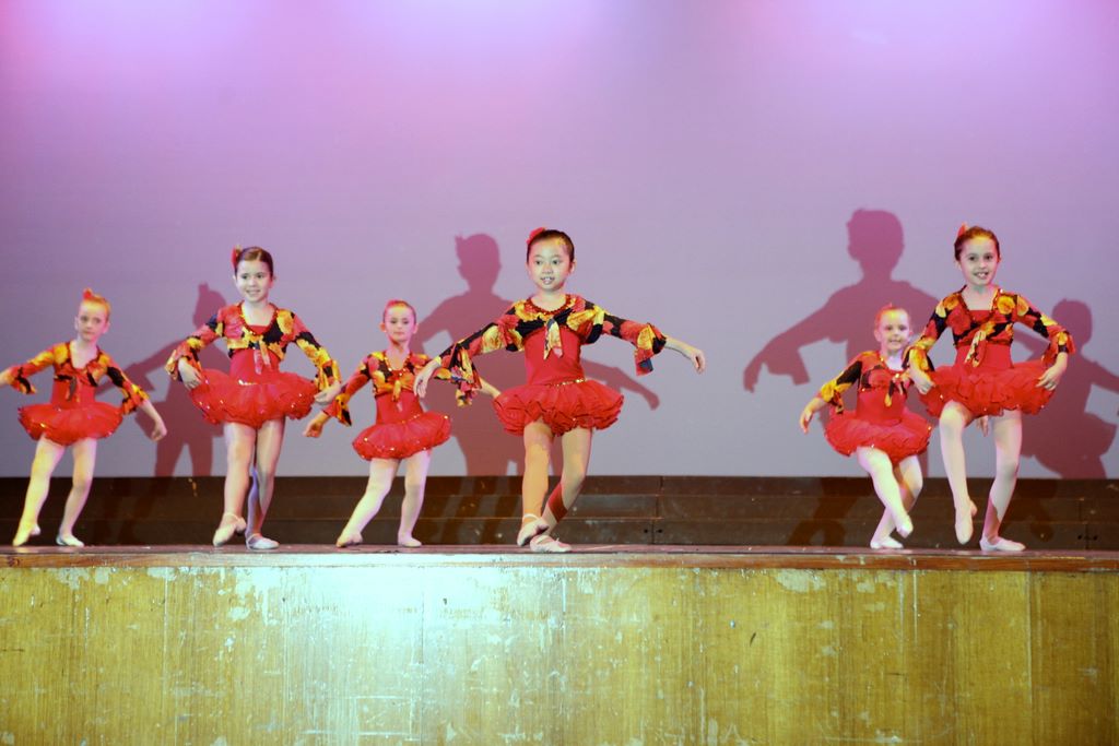 halloran_concert_dress_rehearsal_2009_600.jpg (large)