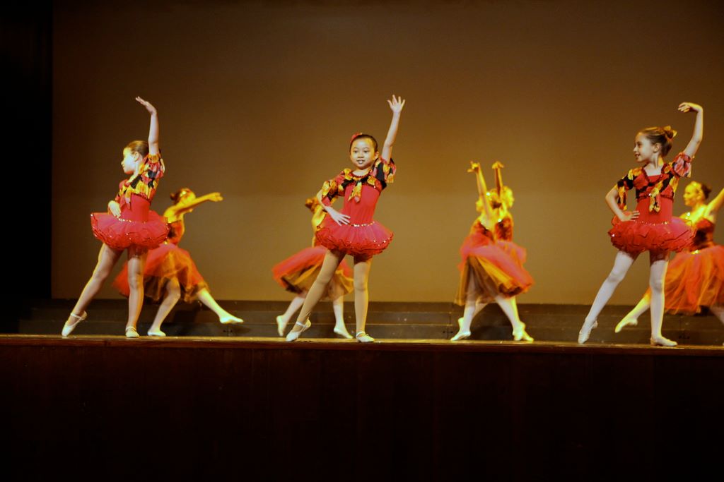 halloran_concert_dress_rehearsal_2009_604.jpg (large)