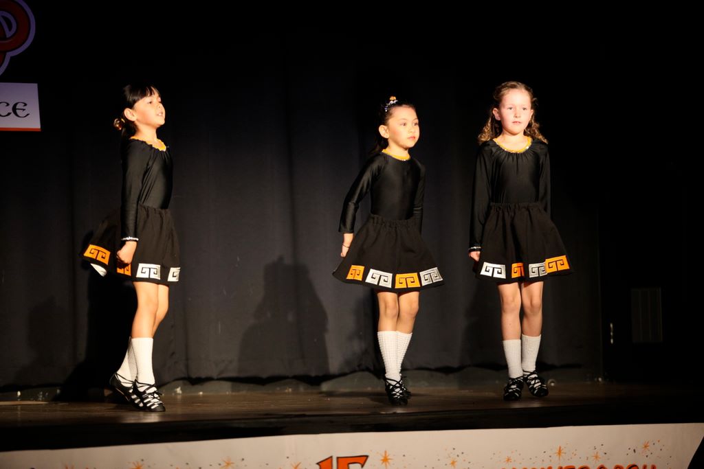 maher15thanniversaryconcert_598.jpg (large)