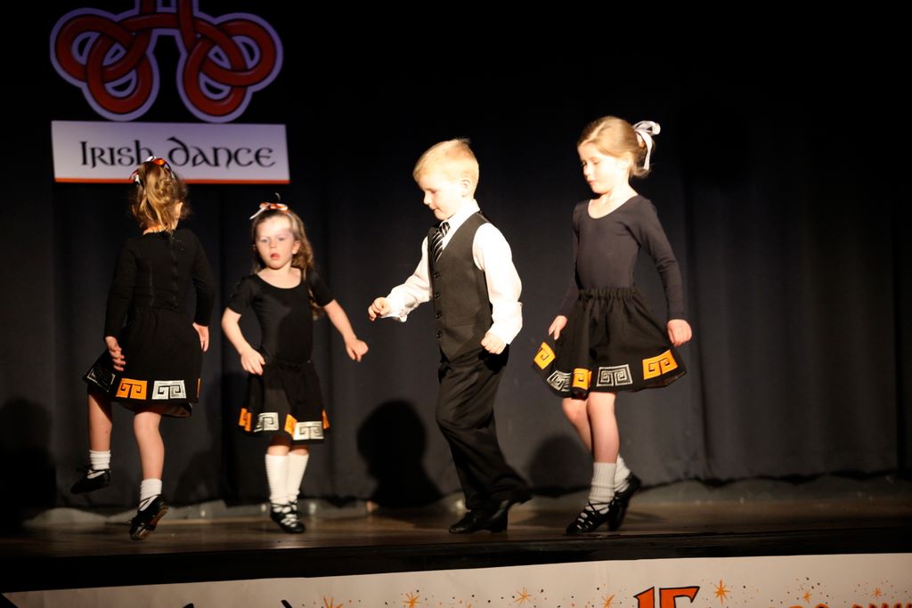 maher15thanniversaryconcert_604.jpg (large)