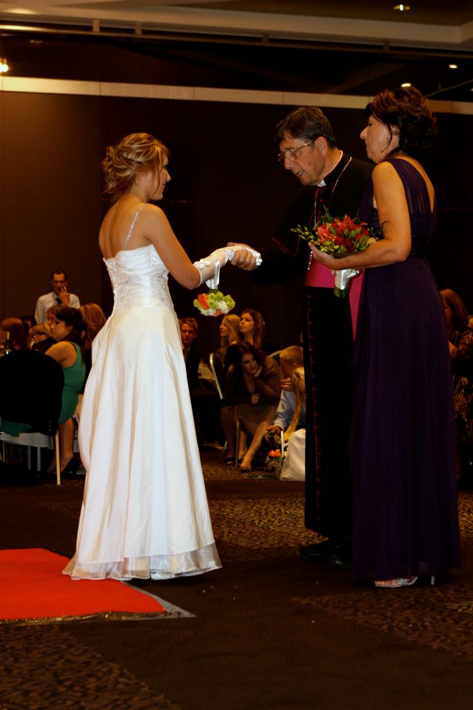 debutanteball2010_0429.jpg (large)