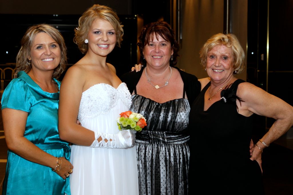 debutanteball2010_0896.jpg (large)